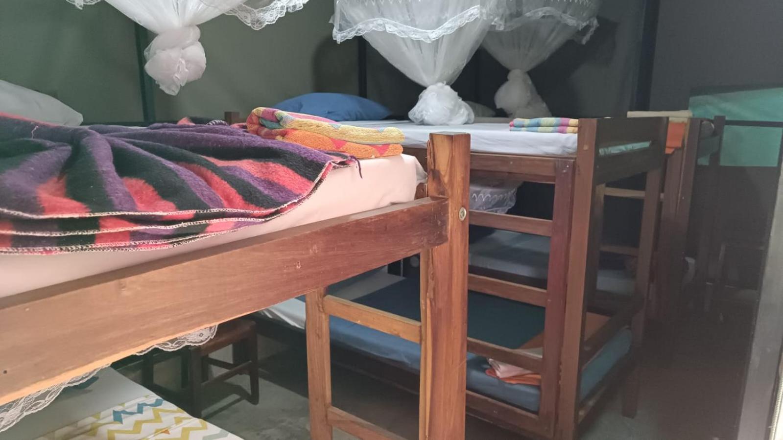 נאמפולה Ruby - Casa De Hospedes - Backpackers מראה חיצוני תמונה